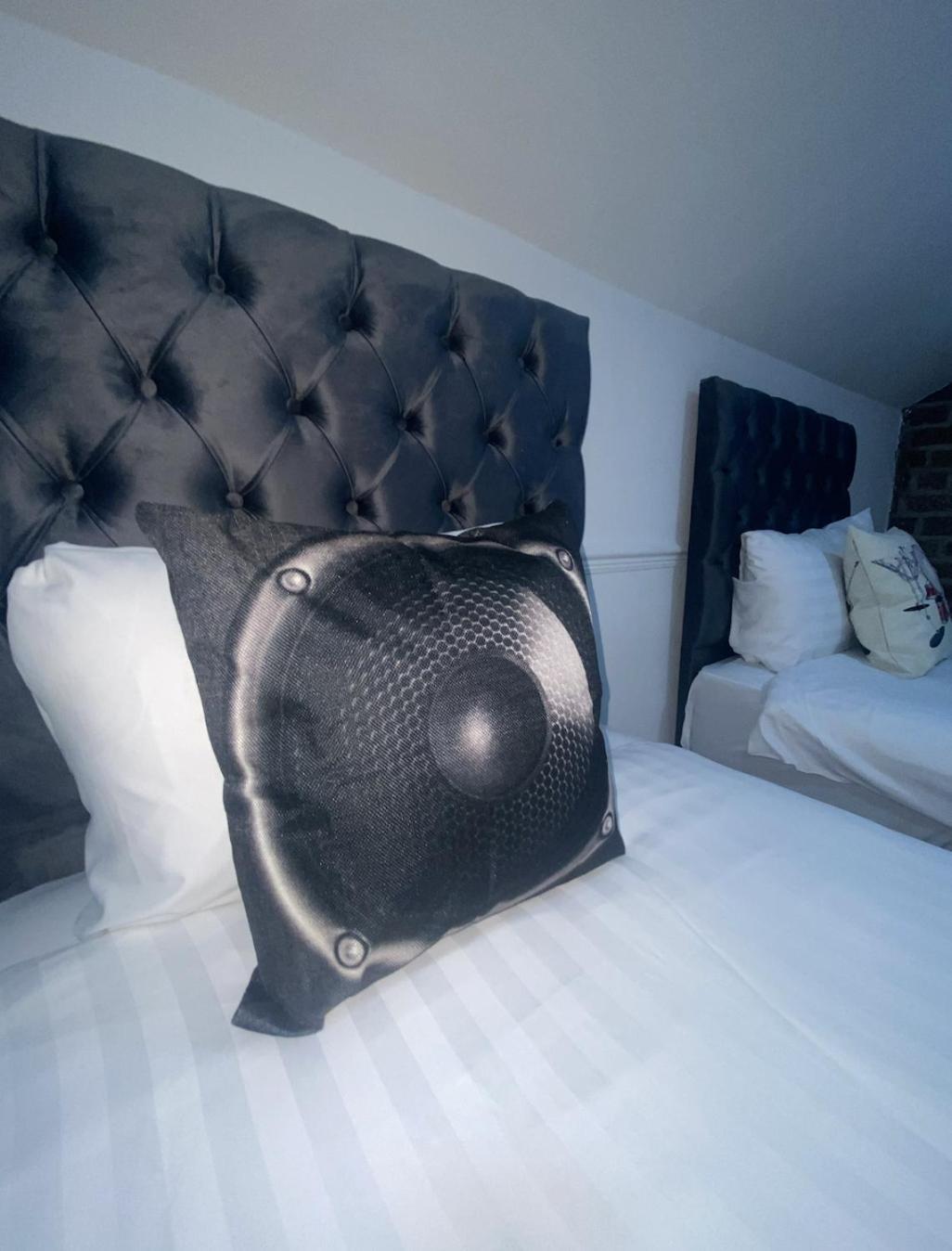 Button Street By Ustay Aparthotels Liverpool Bagian luar foto