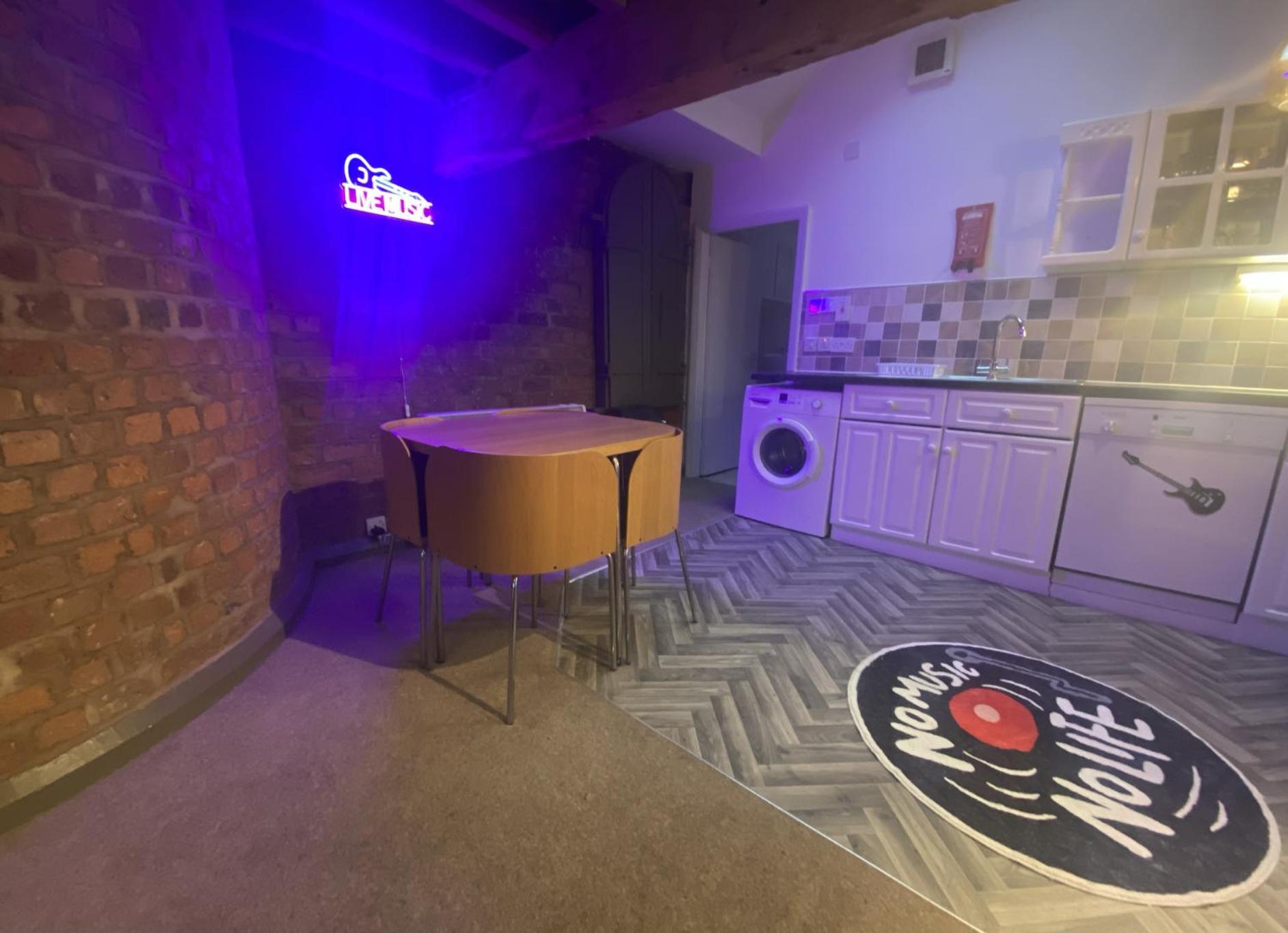 Button Street By Ustay Aparthotels Liverpool Bagian luar foto