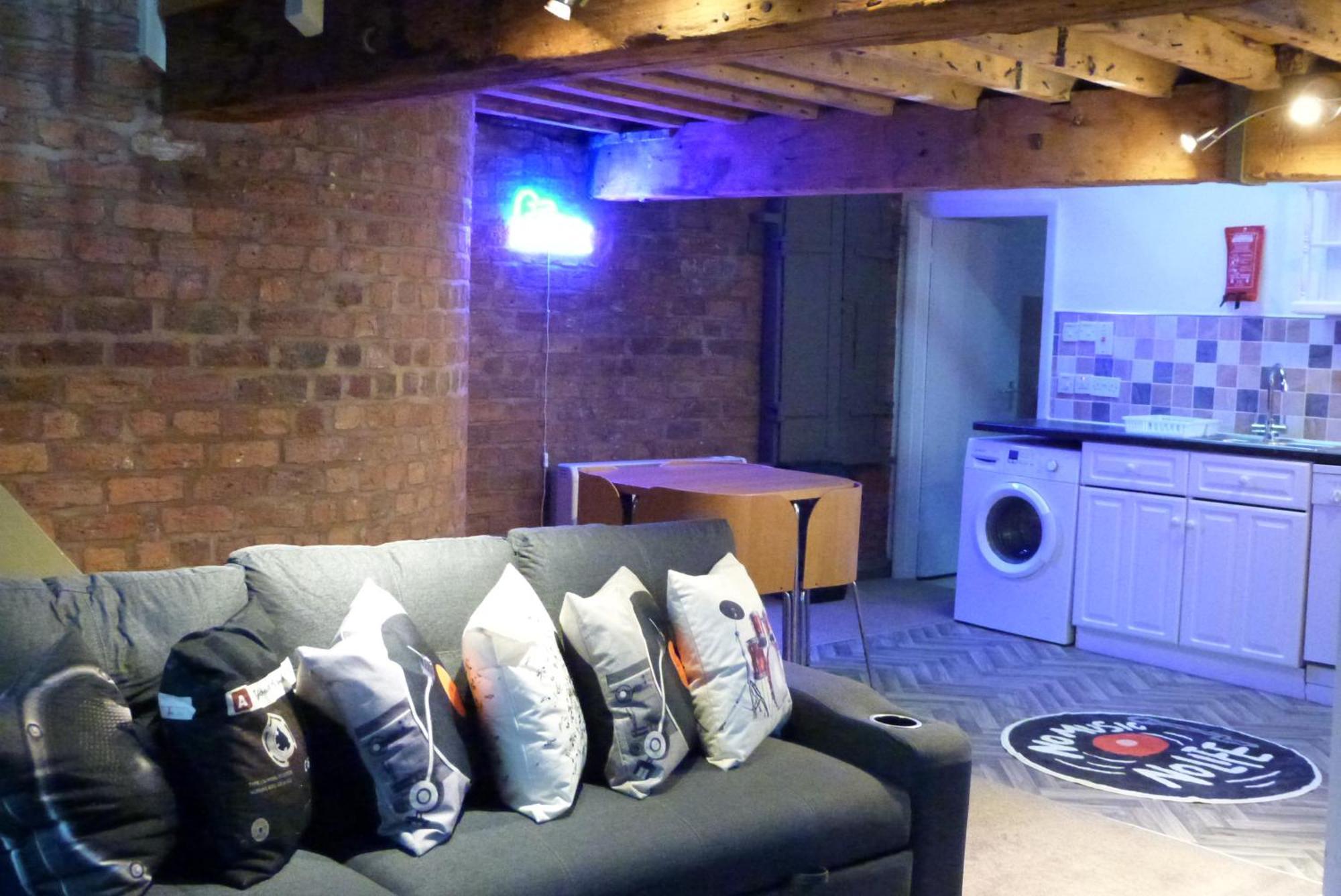 Button Street By Ustay Aparthotels Liverpool Bagian luar foto